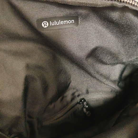 Lululemon All Night Festival Bag 5L silver - Picture 3 of 6